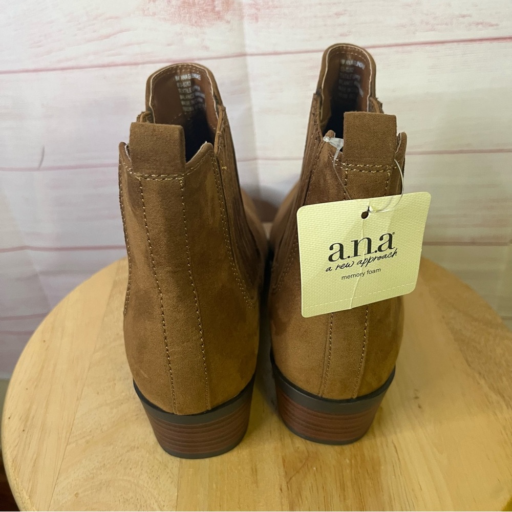 a.n.a. (A New Approach) NWT Brown Cognac Ankle Boots Size 8 - Picture 2 of 9
